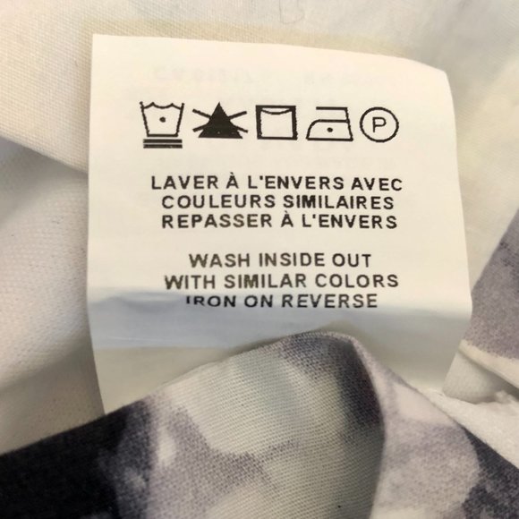 *NWT* White Floral-Print Surplice Neckline Cotton Dress - Made in Canada - XXS - Picture 15 of 16